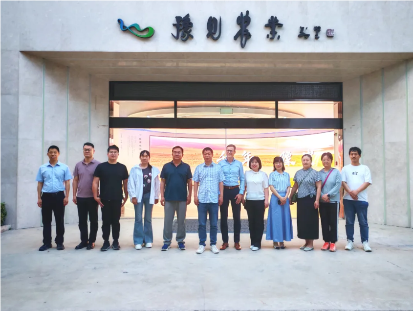 Swisens AG CEO René T?nz 參訪云飛科技，共探智慧植保合作契機(jī)